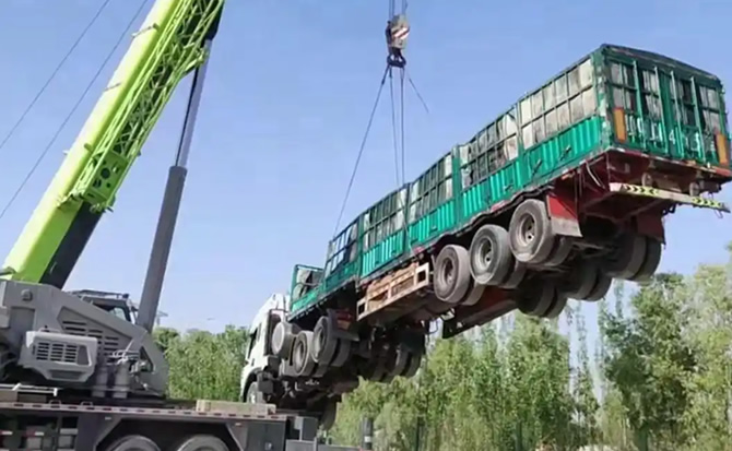 通江道路脱困救援案例